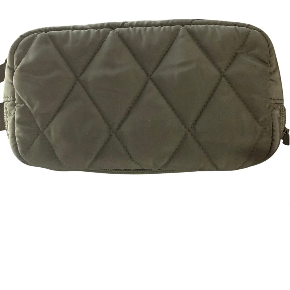 Vera Bradley Essential Mini Belt‎ Bag Sage Quilted Ultralight Athleisure Travel
